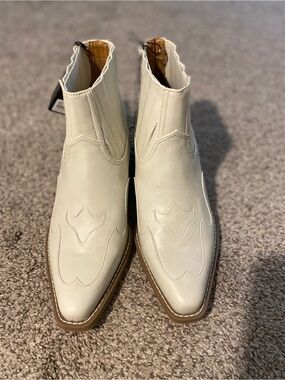 Forever 21 White Western-Style Ankle Boots